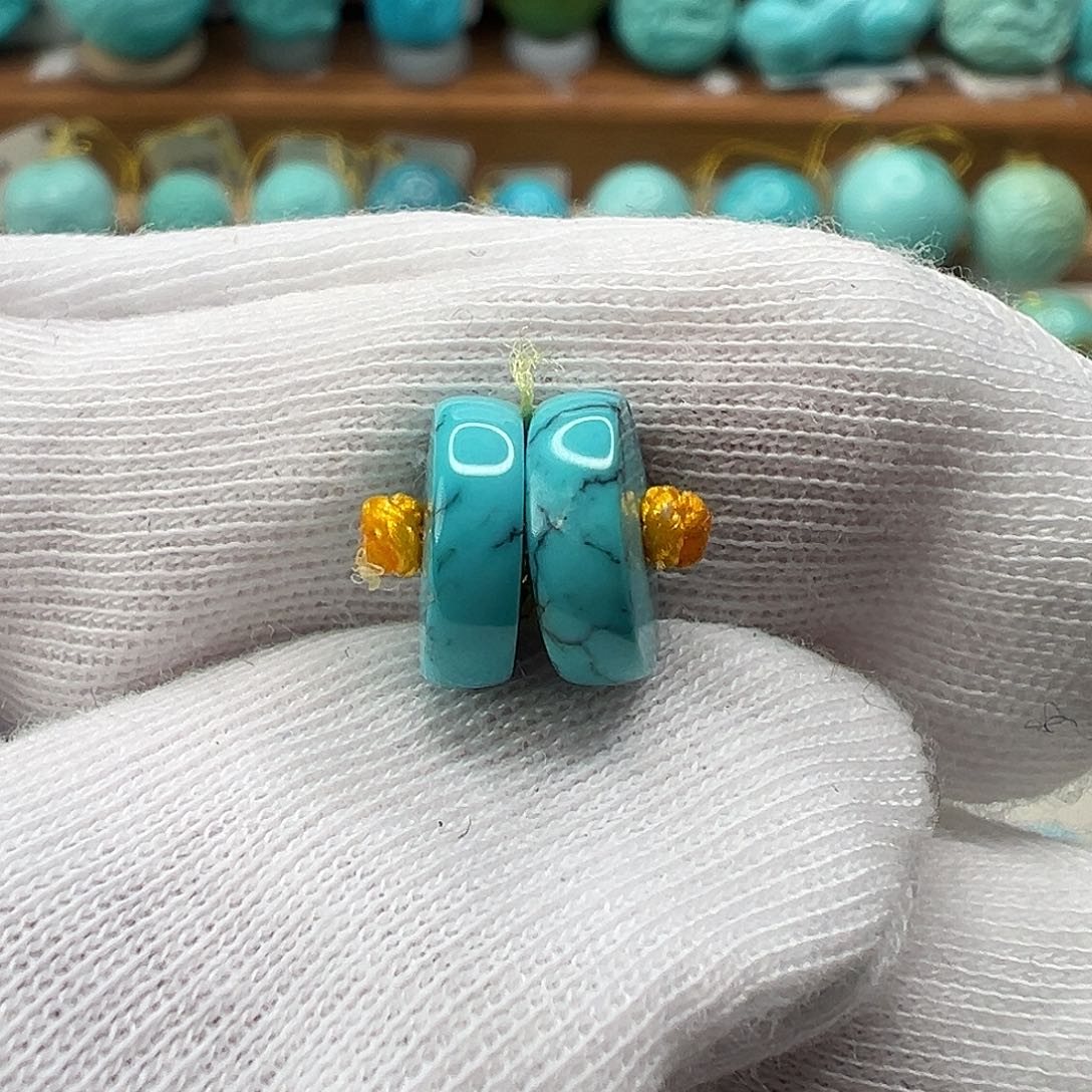 绿松石配饰未镶嵌