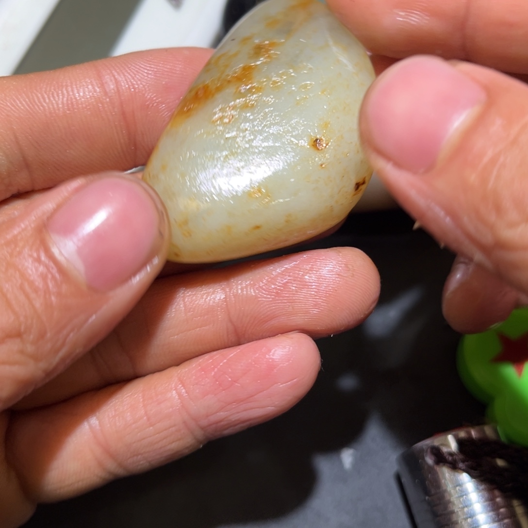 和田玉未镶嵌珠宝奇石