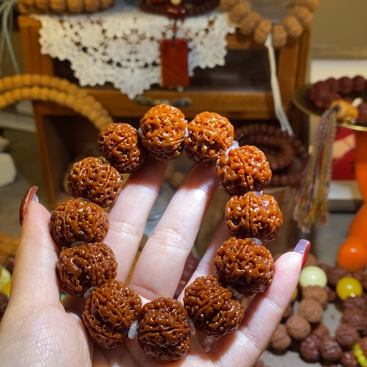 苏****金刚菩提手串236玉华满肉大高货一物