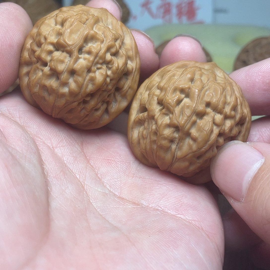 文玩核桃把件汪***食莲花