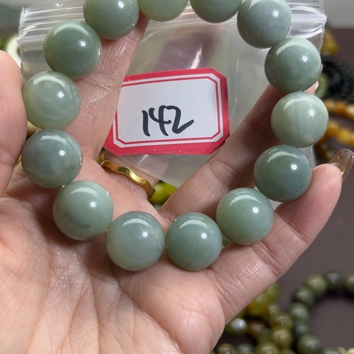 蛇纹石玉未镶嵌手链