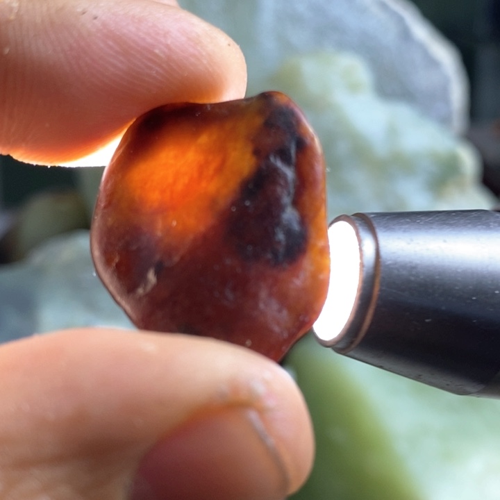 蛇纹石玉珠宝岫玉原石未镶嵌