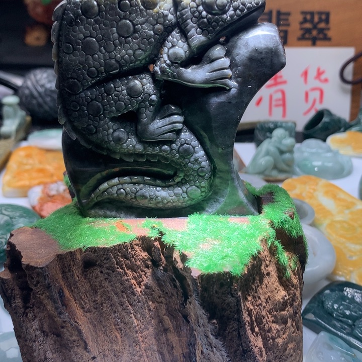 翡翠未镶嵌颈饰保真天然A货翡翠
