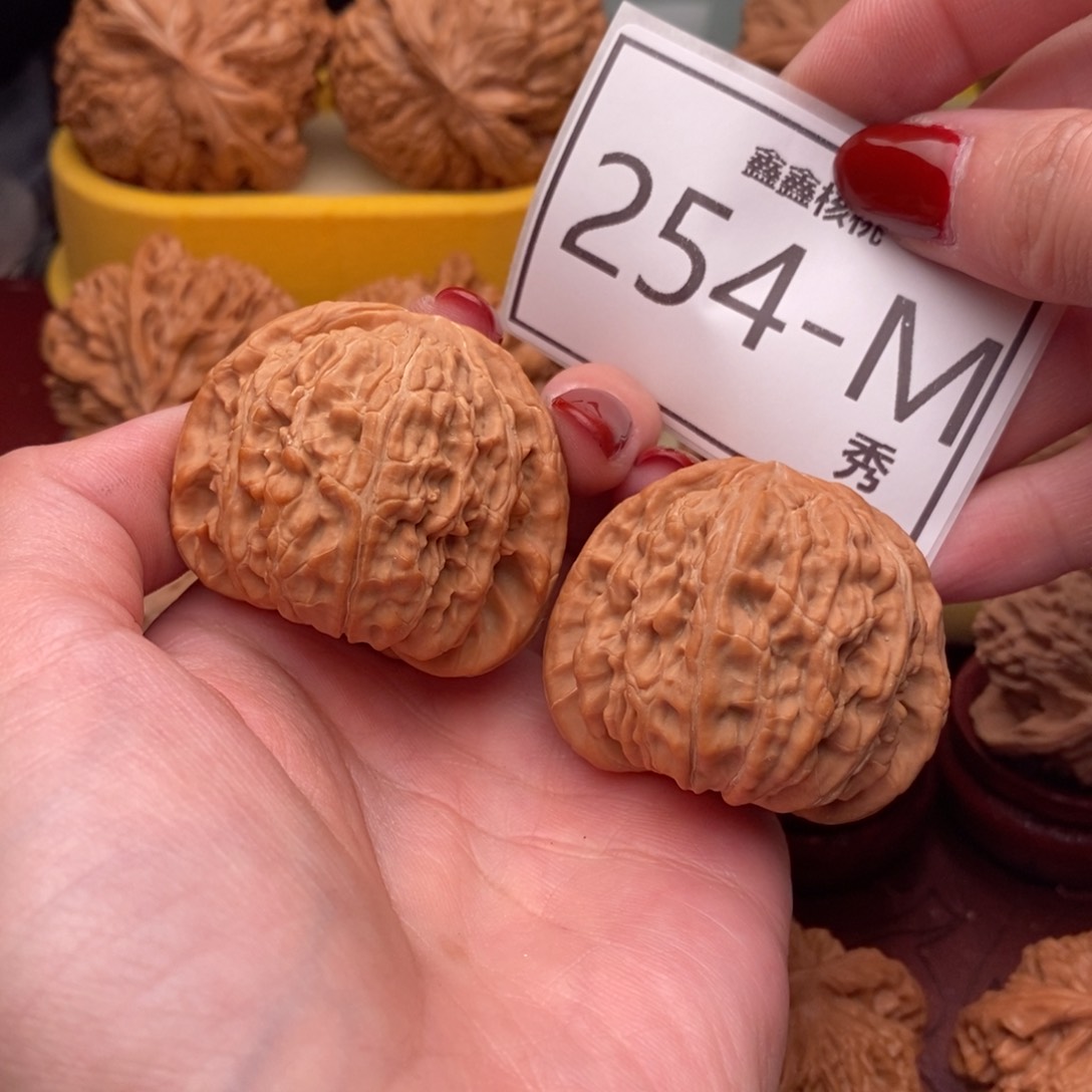 文玩核桃把件白狮42