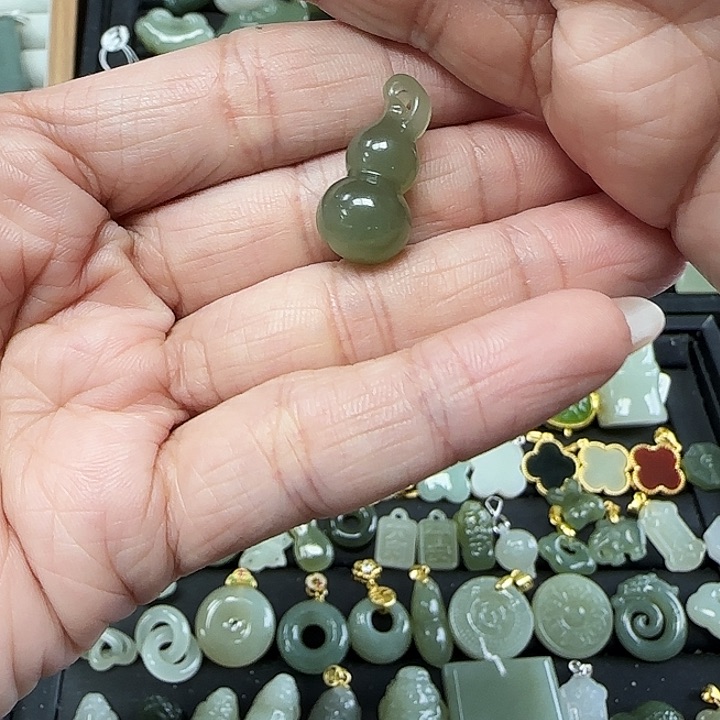 和田玉吊坠(不含链)未镶嵌