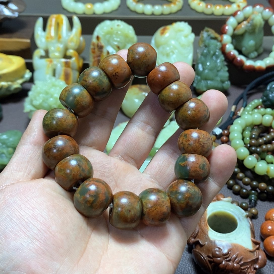 岫岩河磨玉（透闪石质玉）手串卡19未镶嵌大*