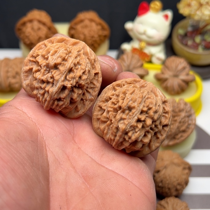 文玩核桃把件42四座楼