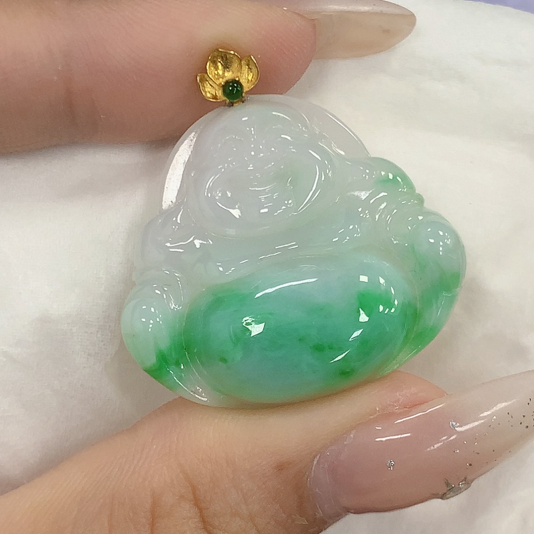 颈饰18K金镶嵌翡翠