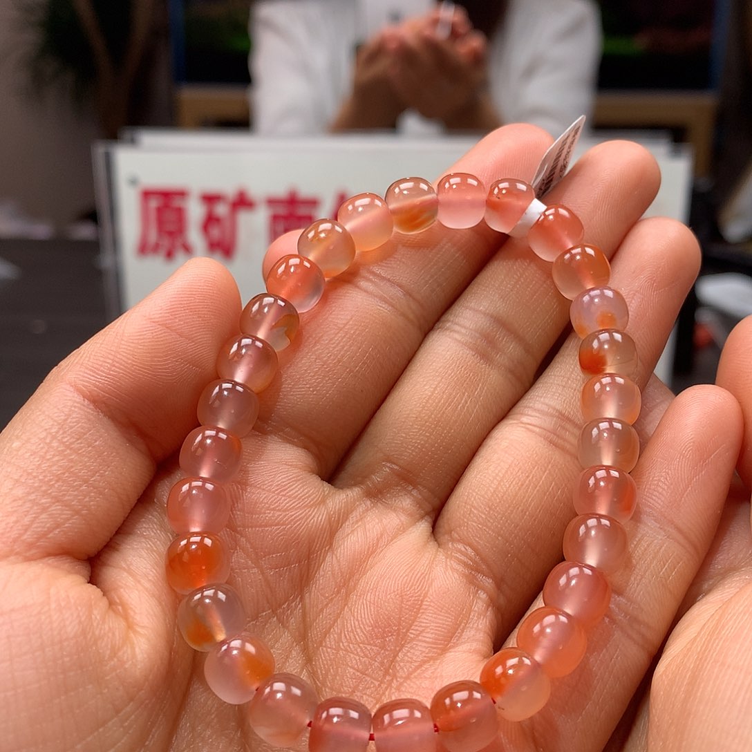 南红玛瑙7mm干掌冰飘单圈手串未镶嵌