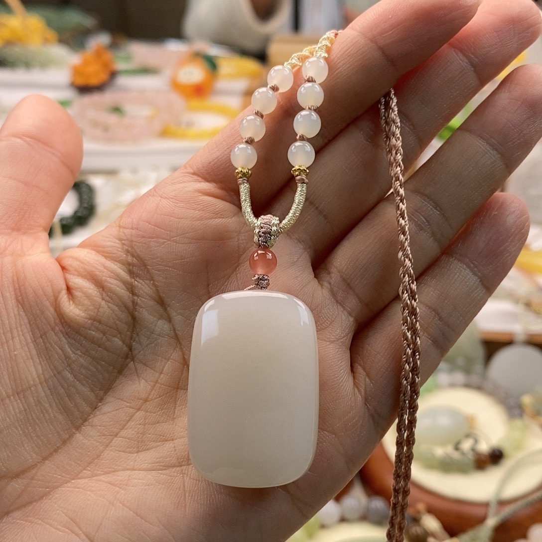 和田玉吊坠(不含链)未镶嵌