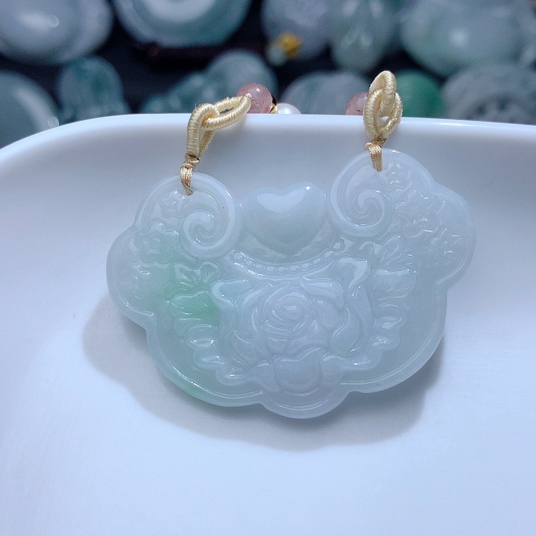 翡翠颈饰未镶嵌2959。