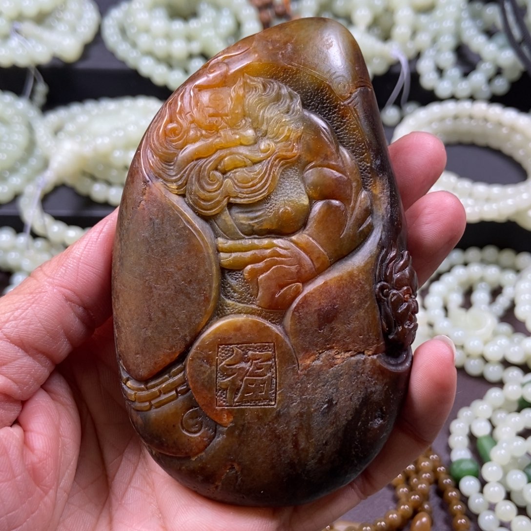 小***熊和田玉未镶嵌把件