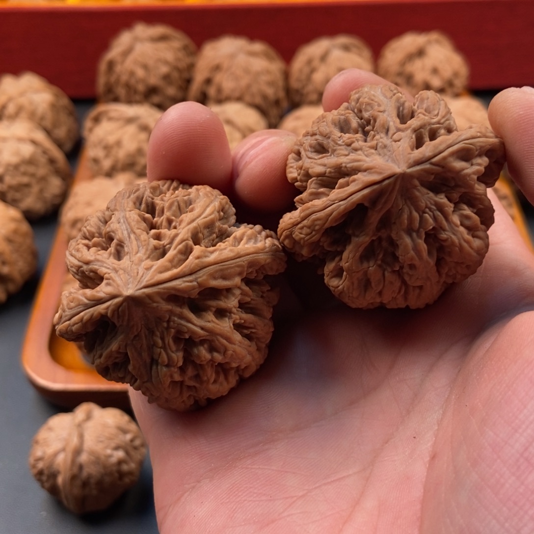 孙***鑫吊坠文玩核桃粗筋全品43