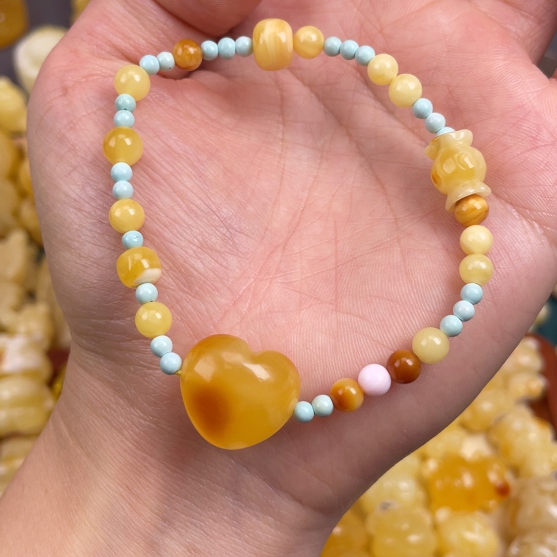 琥珀裸石未镶嵌蜜蜡