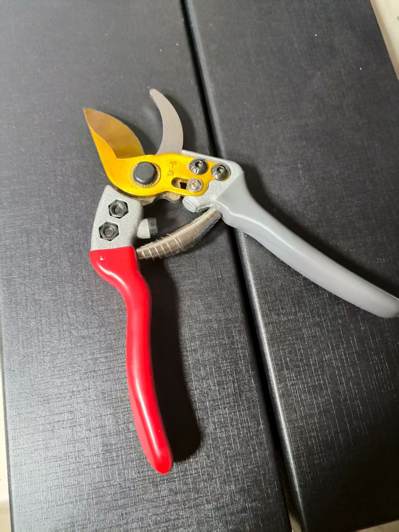 材质园林果树修剪树枝强力修枝剪刀园艺专用多功能原装花艺修剪刀