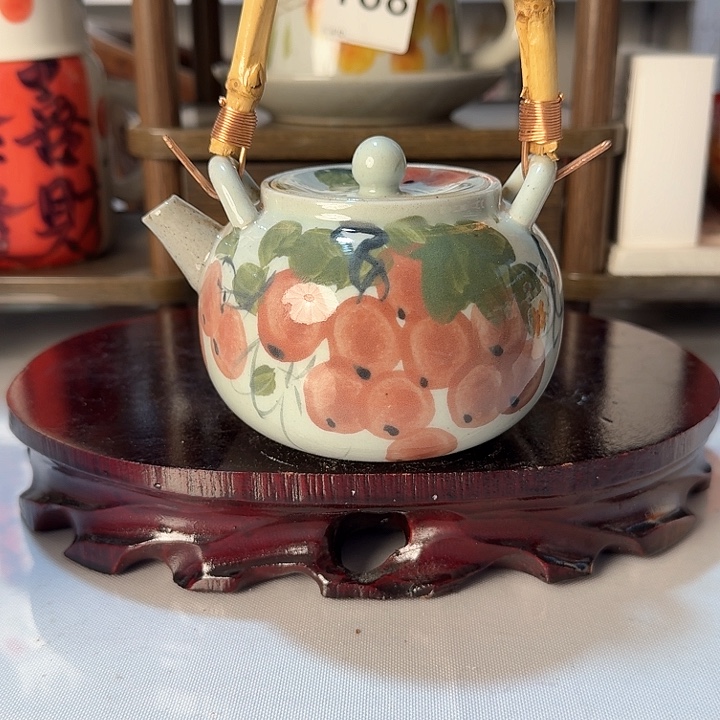 景德镇陶瓷300毫升提梁壶