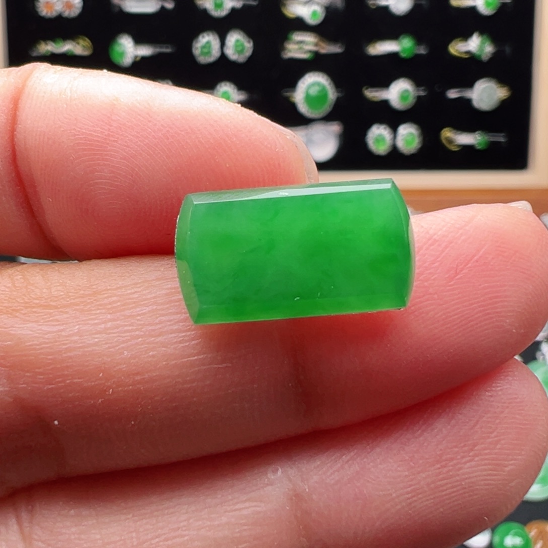 翡翠未镶嵌颈饰牌16