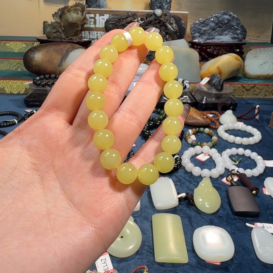 和田玉未镶嵌手串