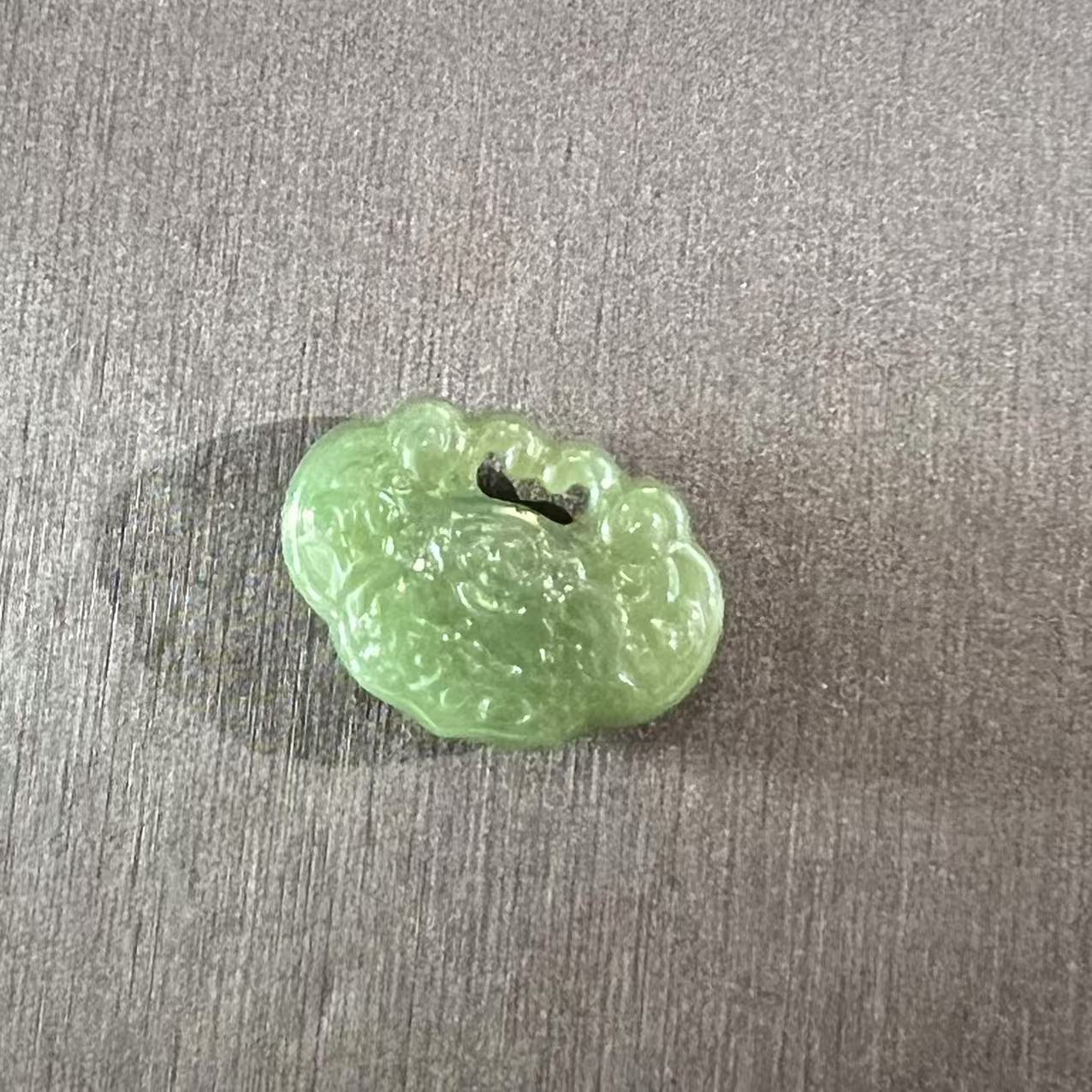 和田玉如意锁吊坠 A10017