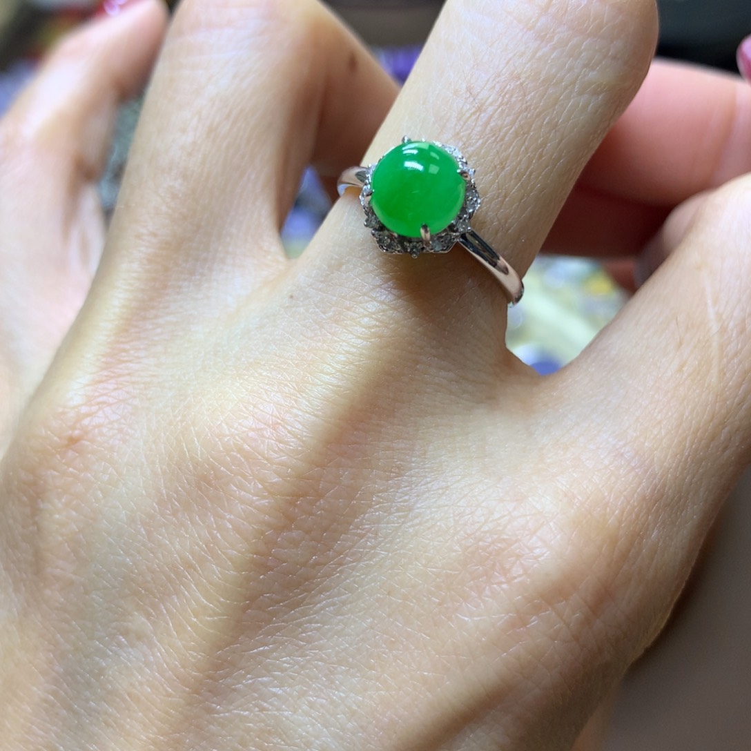 【闪购商品】翡翠颈饰18K金镶嵌翡翠