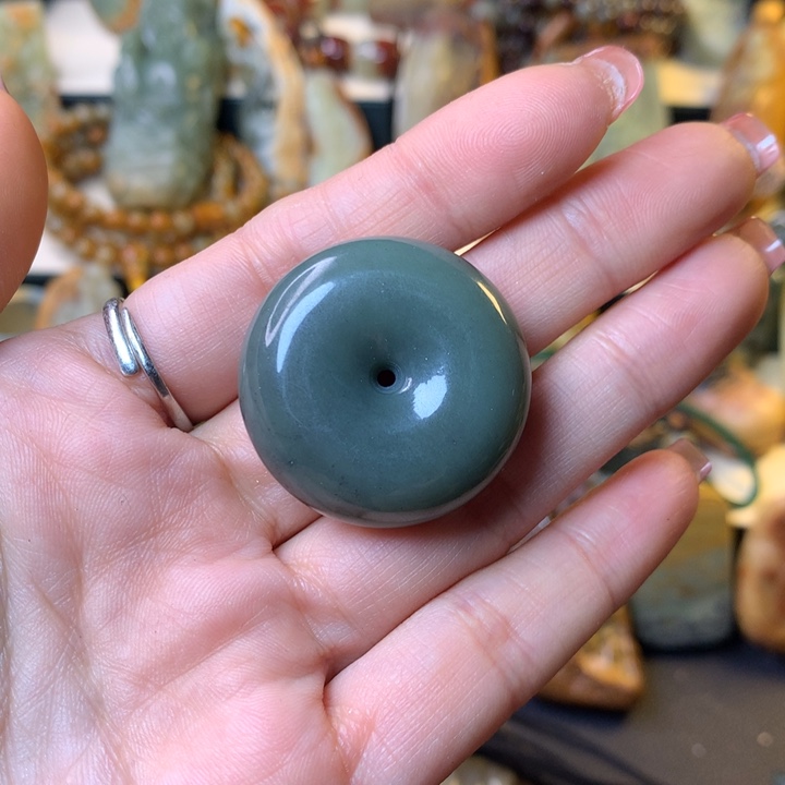 岫岩老玉（透闪石质玉）手链未镶嵌