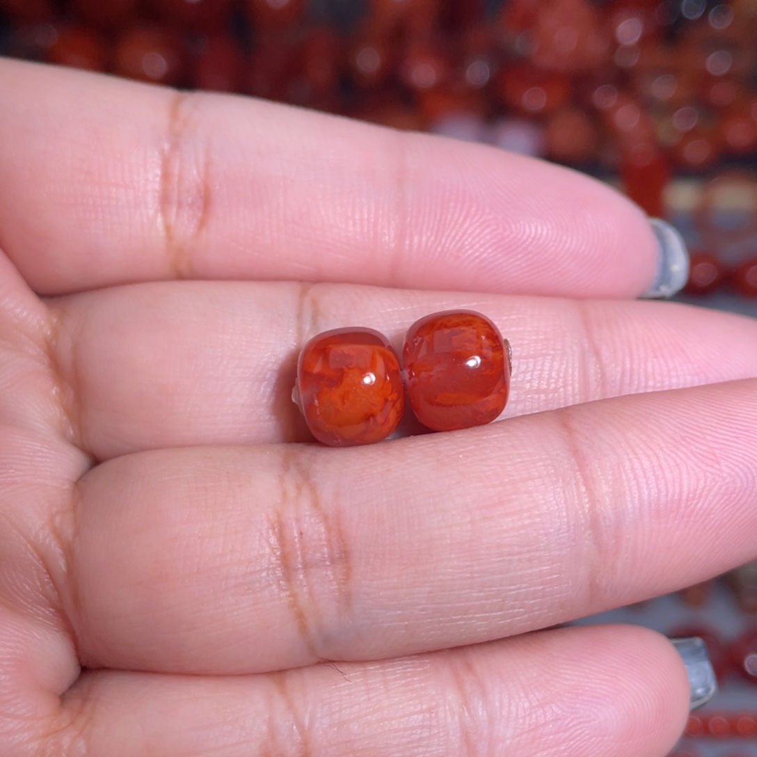 乐***的南红玛瑙未镶嵌老型