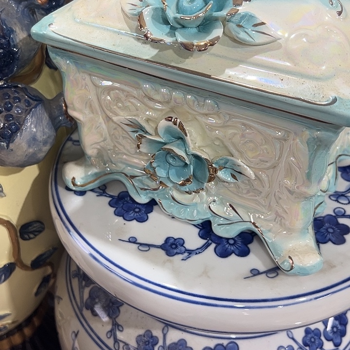 瓷片瑕。。。。。。。。。。。。。。。