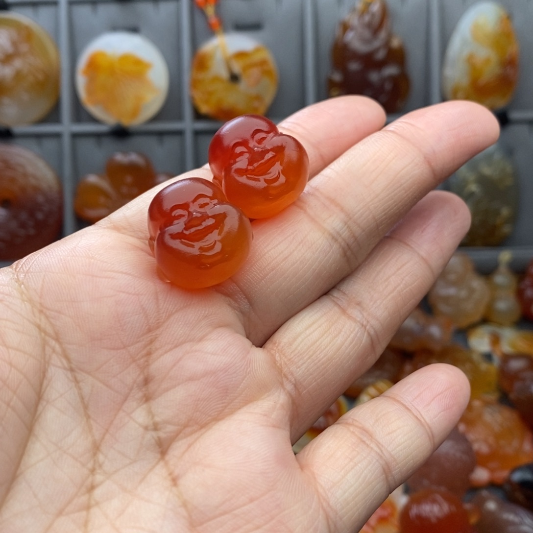 棉****玛瑙/玉髓未镶嵌颈饰