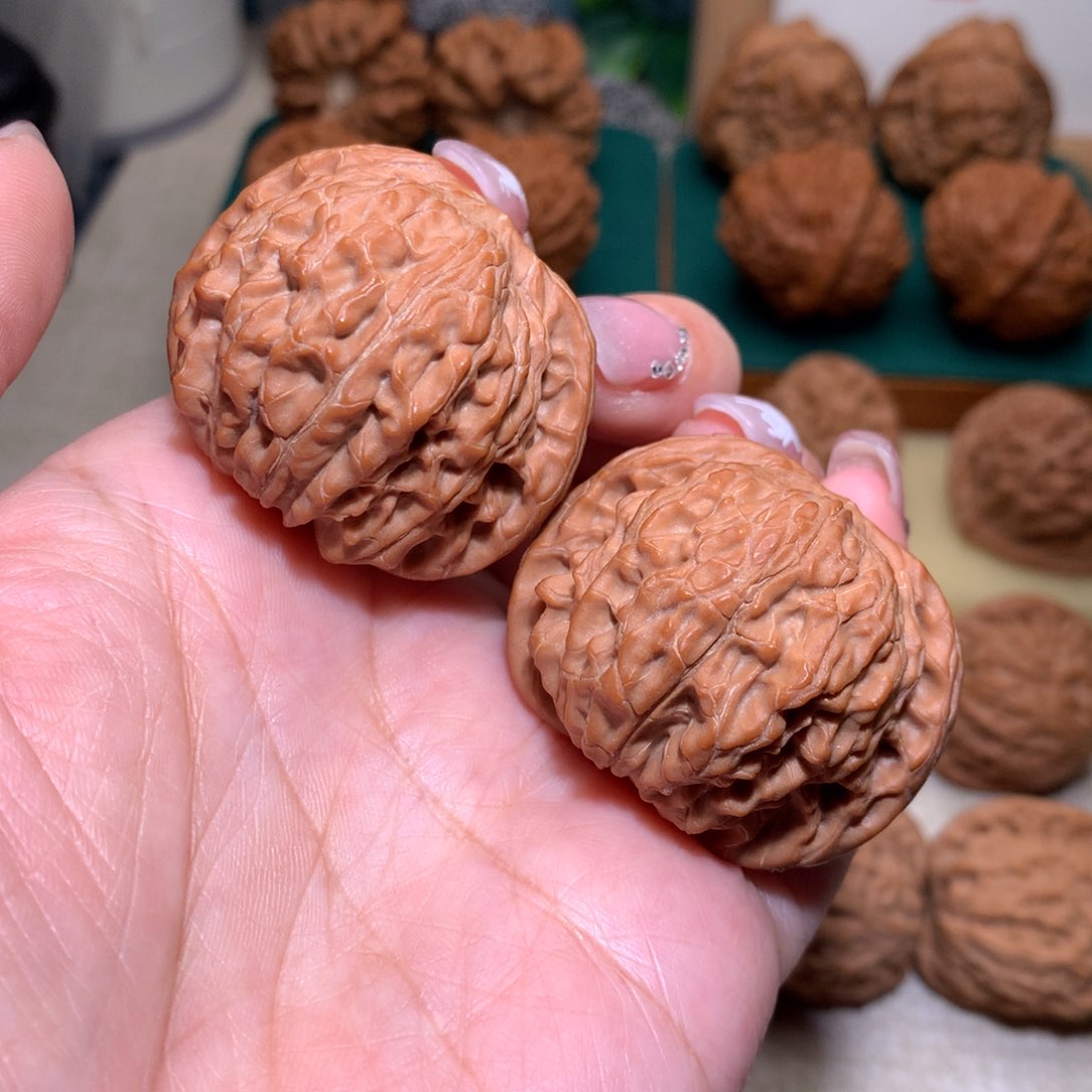 文玩核桃把件正磨