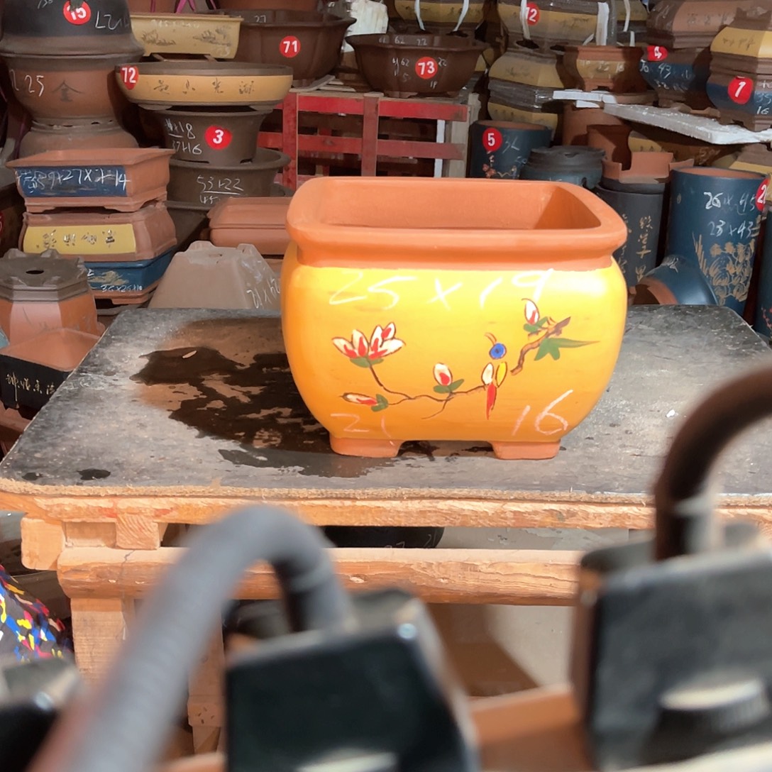 紫砂花盆四方盆一个