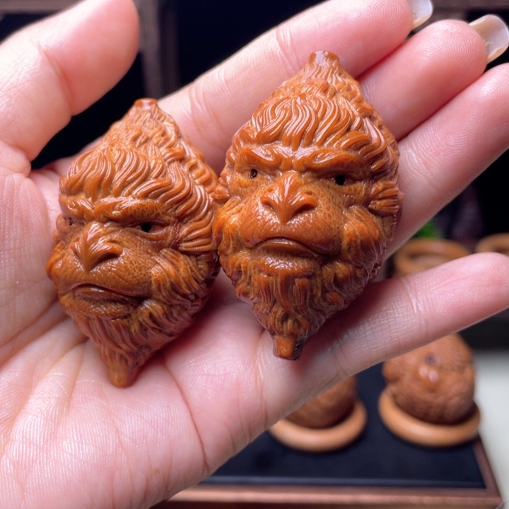 吊坠橄榄核大圣手球3.3