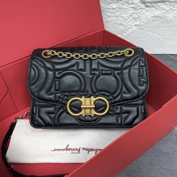 菲拉格慕/包包/25×17×10/C8877650420/251019QR0013