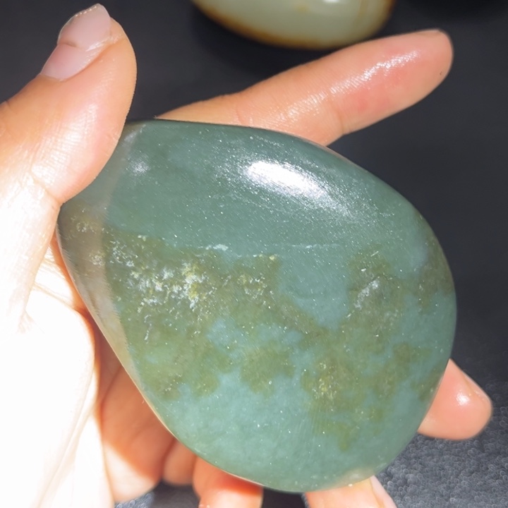 和田玉未镶嵌珠宝奇石