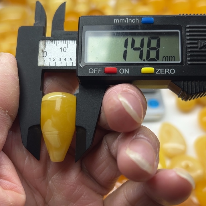 琥珀（矿物珀）未镶嵌裸石