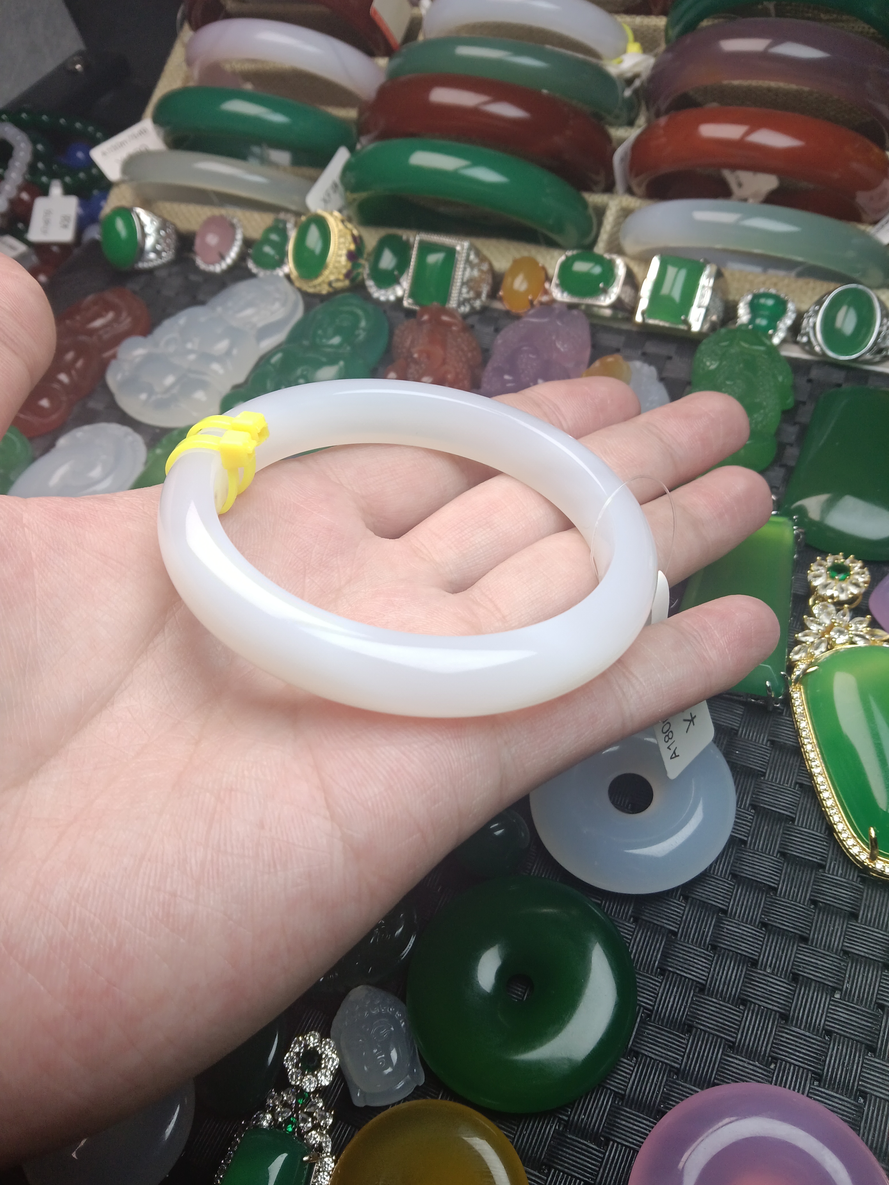 天然玛瑙玉髓手镯