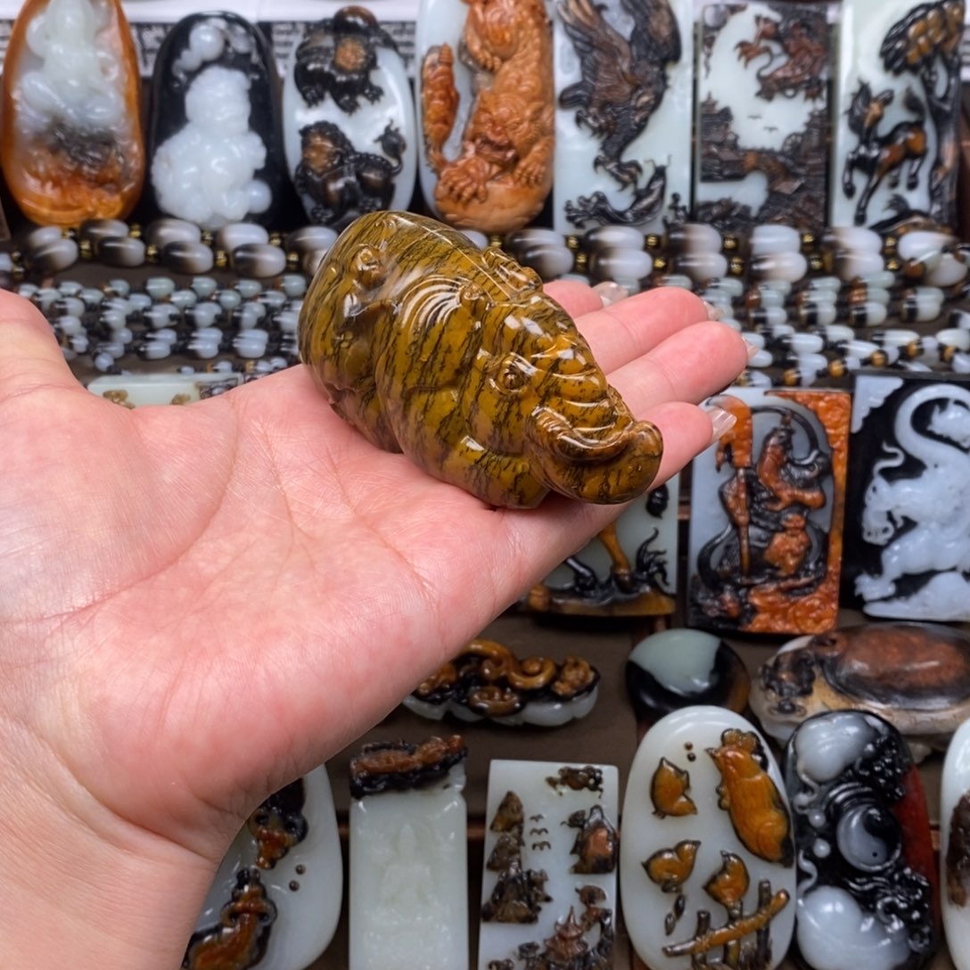 颈饰未镶嵌和田玉