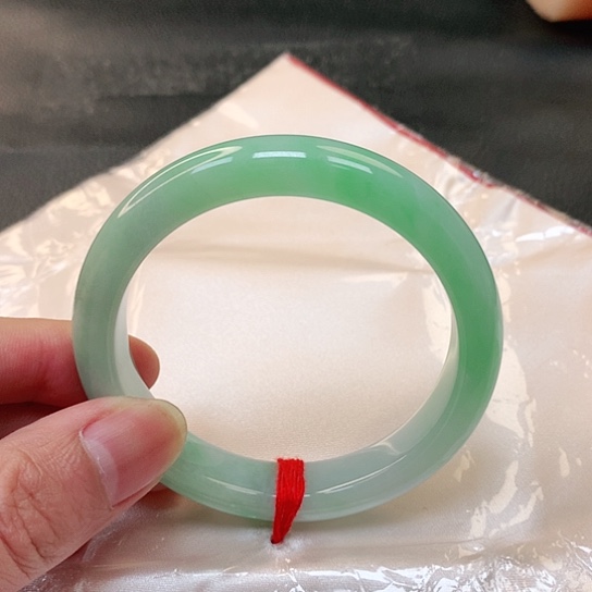 翡翠手镯未镶嵌21号