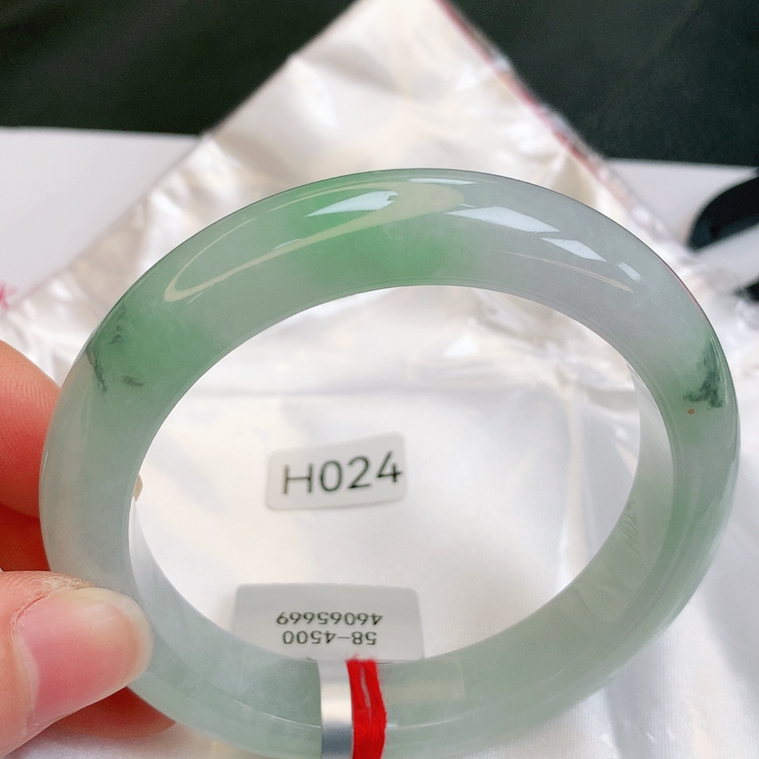 【闪购商品】翡翠手镯未镶嵌缅甸天然a货翡翠