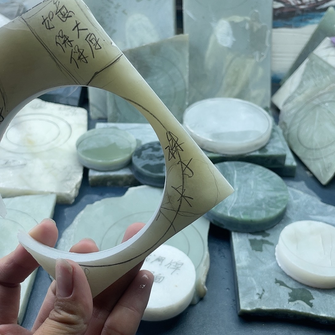 云***和田玉未镶嵌手镯珠子