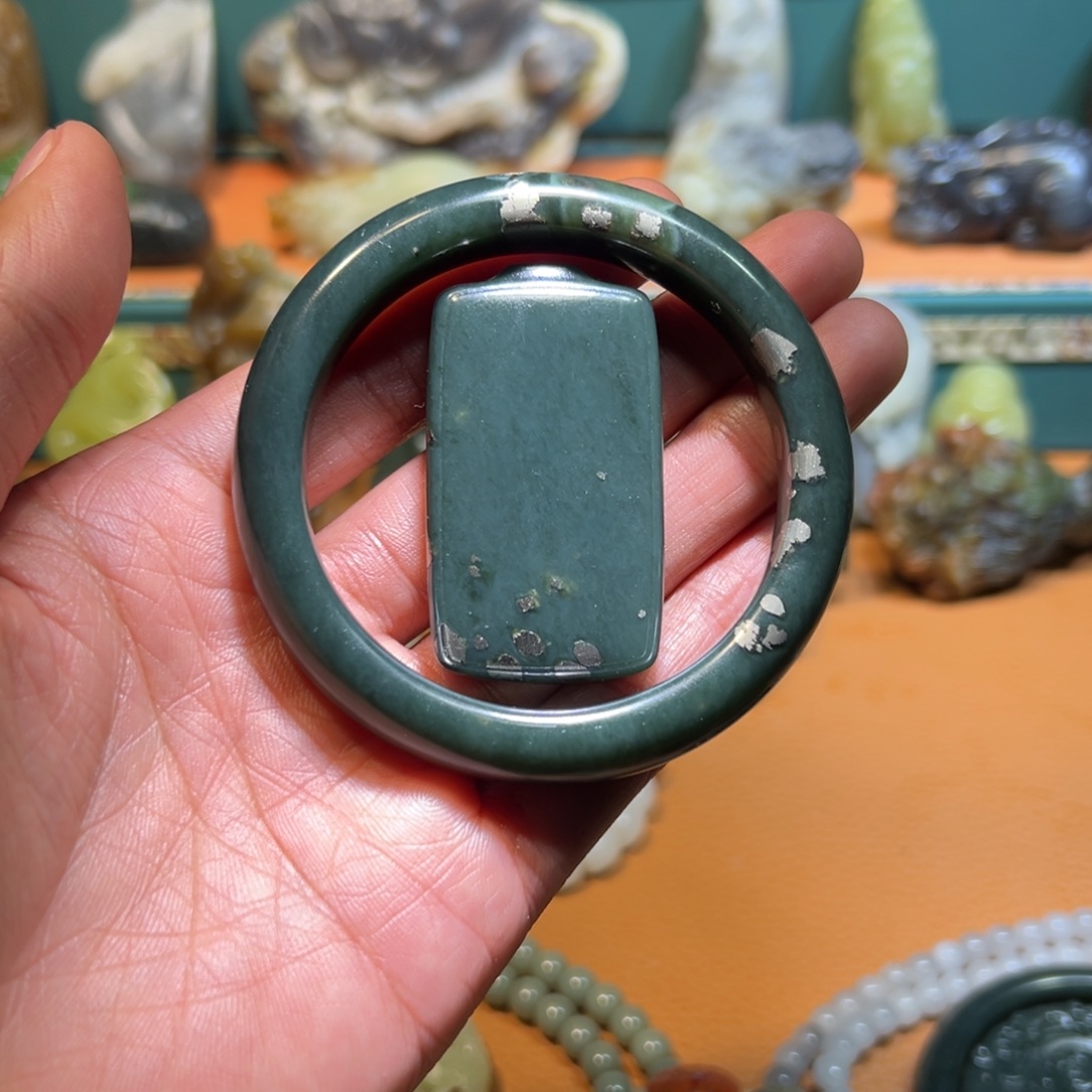 和田玉未镶嵌挂件