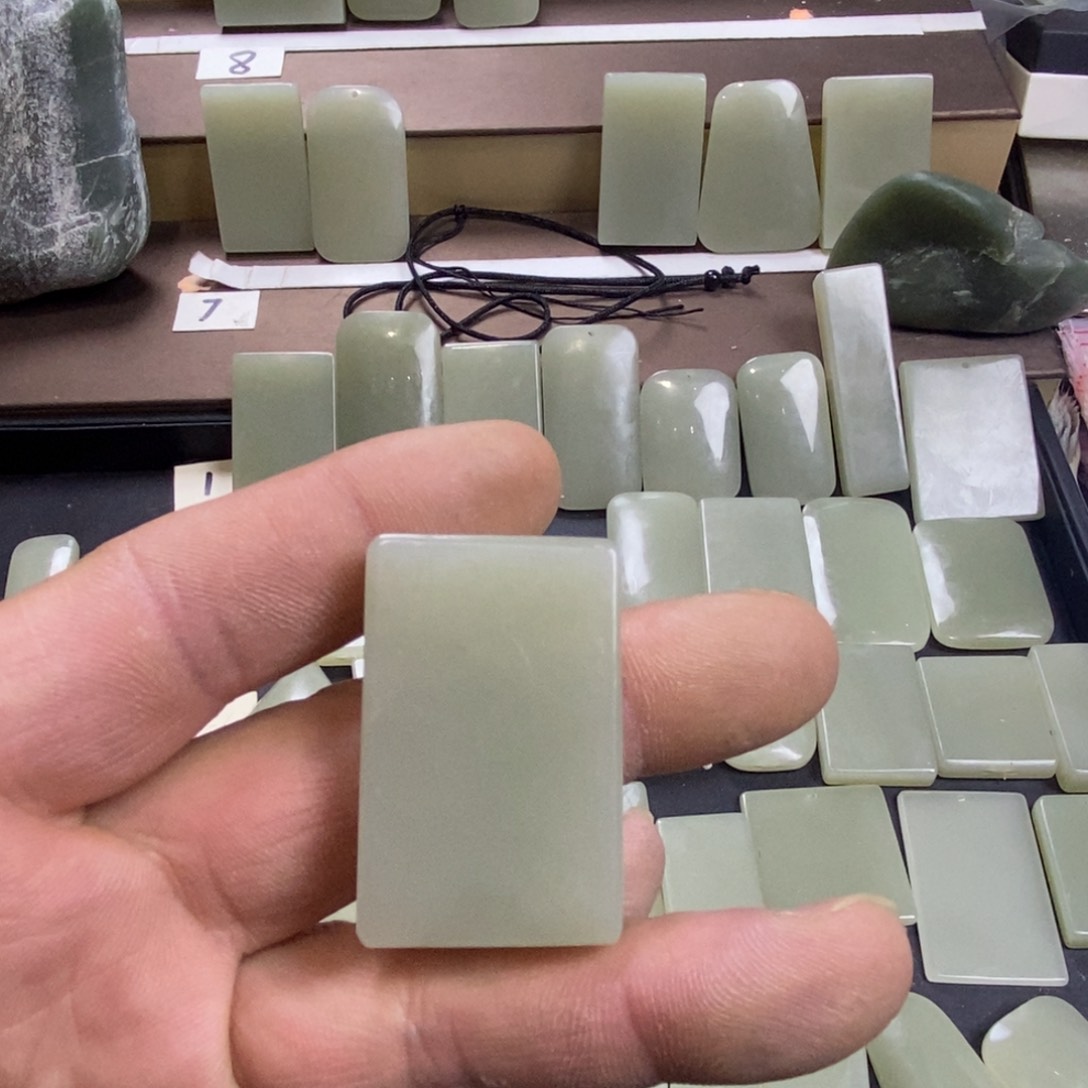 颈饰未镶嵌和田玉飞**语026