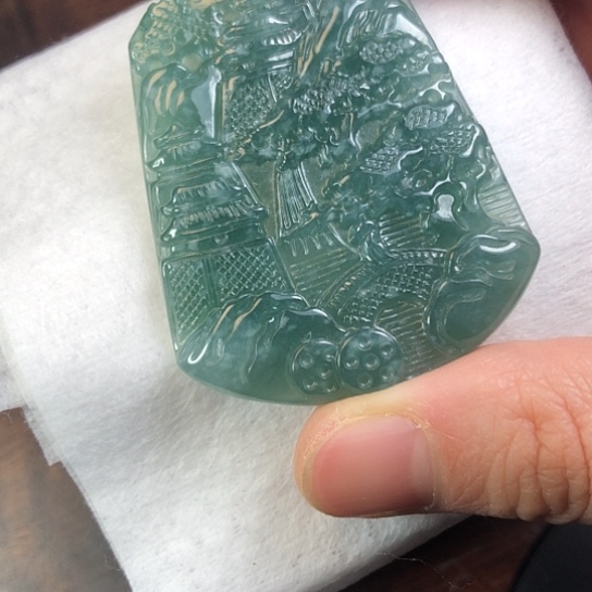 翡翠未镶嵌颈饰缅甸A货，每天下午1点半开播