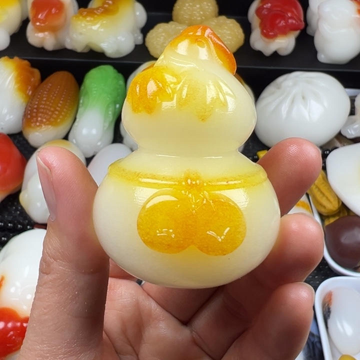 新疆戈壁五彩石金丝