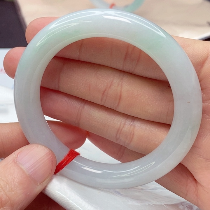 翡翠手镯未镶嵌56.4圈