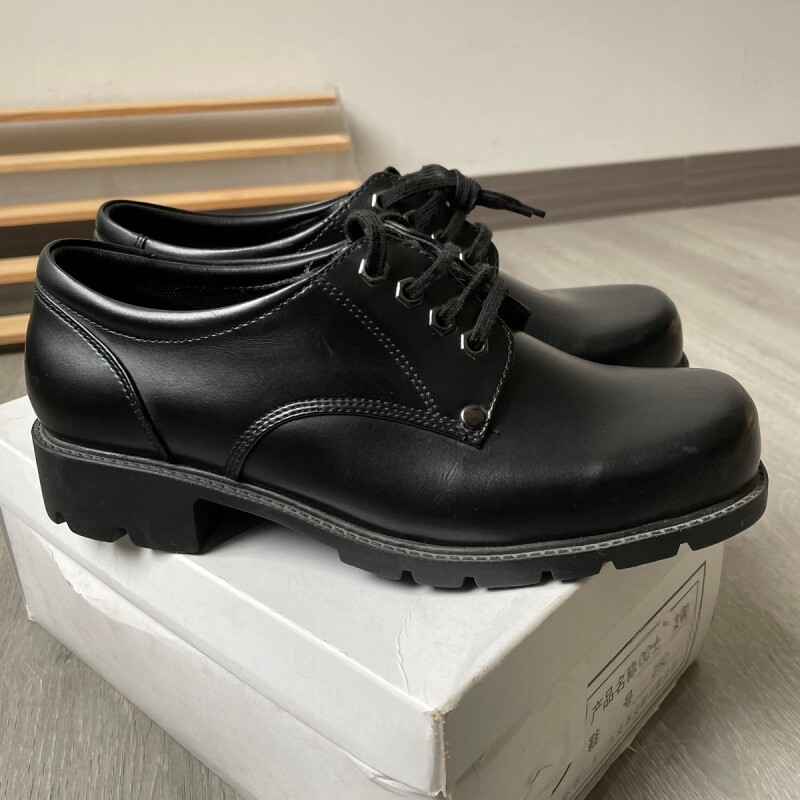 *皮鞋男士皮鞋细粒纤维休闲黑色百搭时尚单鞋低帮平底舒适系带