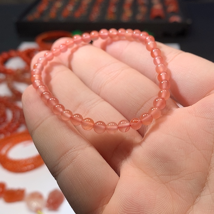 南红玛瑙未镶嵌手链