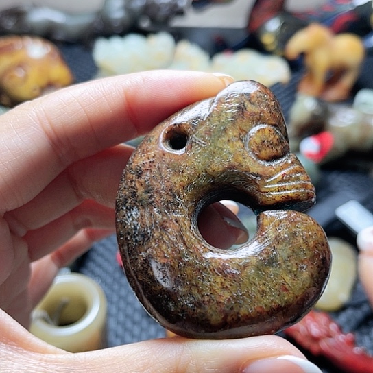 白玉菩提吊坠摆件