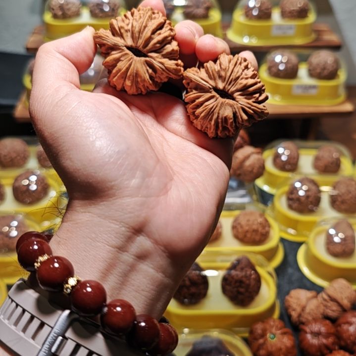 文玩核桃把件天****觉四座楼