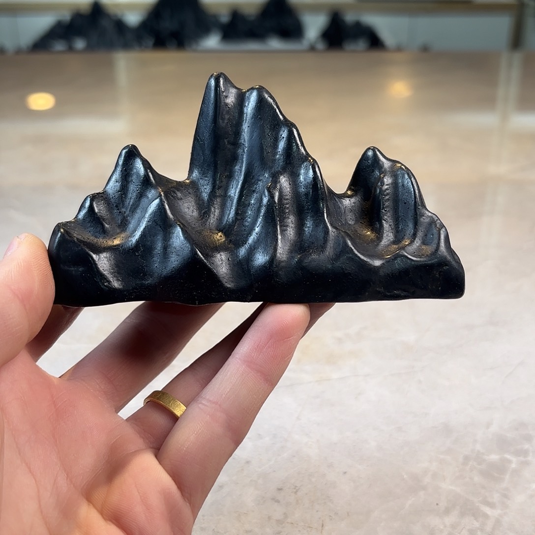 陶灵璧石手工雕刻奇石摆件