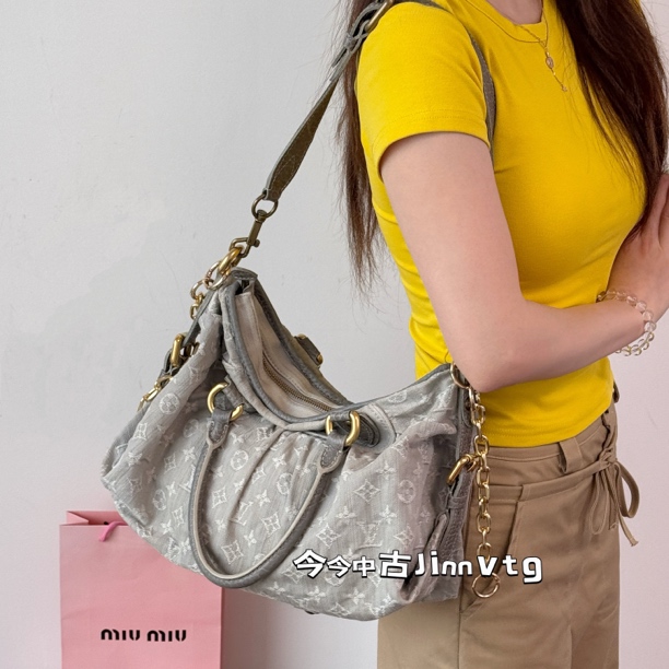 95新 LouisVuitton/路易威登 灰色牛仔老花小号cabby单肩斜挎包